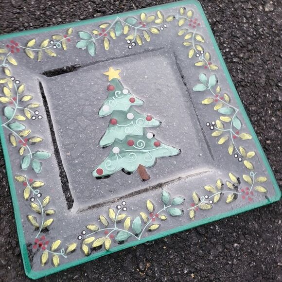 Pfaltzgraff Winterberry Square Glass 13.75" Christmas Tree Platter - Picture 6 of 8
